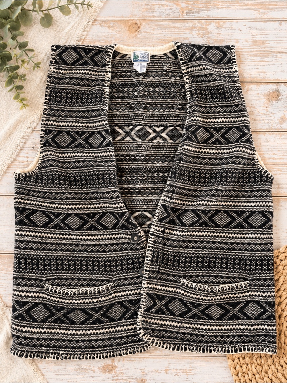 VINTAGE GREAT LAKE Black & Cream Knit Vest - Men’s Patterned Layering WOOL BLEND